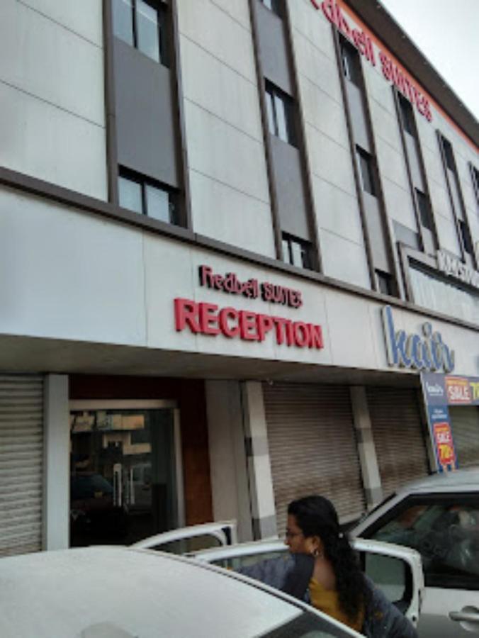 Redbell Suites Malapuram Malappuram Buitenkant foto