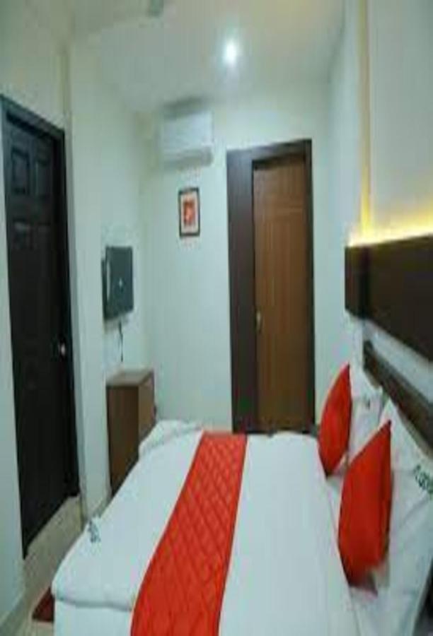 Redbell Suites Malapuram Malappuram Buitenkant foto